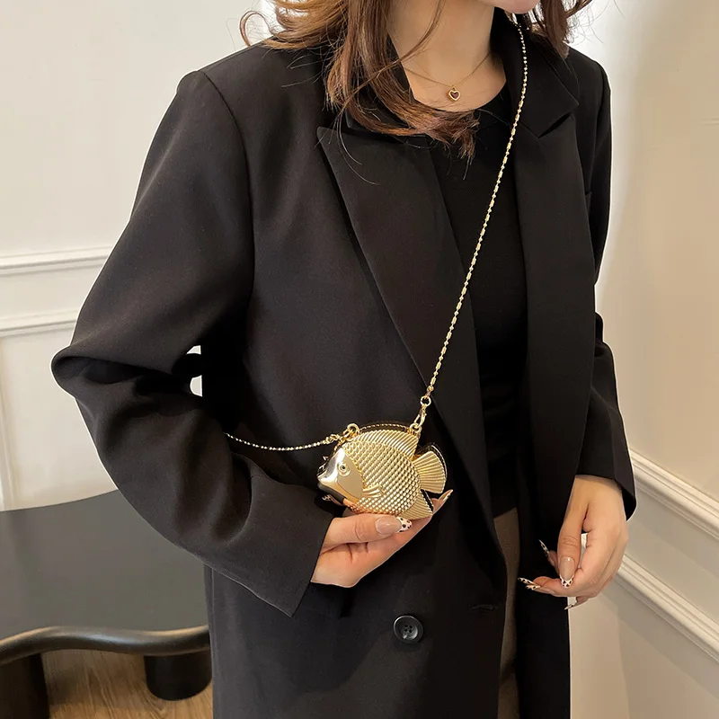 Niedliche kleine Fischform Met – Women'S Evening Bags Bewertung und Preis